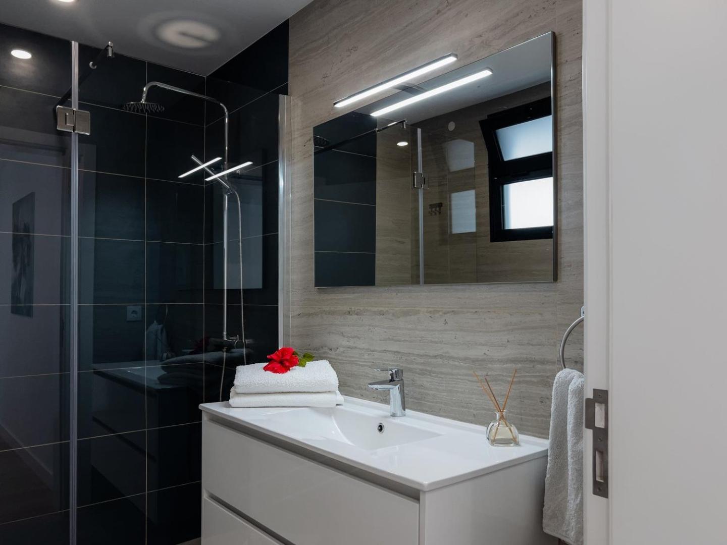 丰沙尔Guestready - Hillside Oceanview Heaven别墅 外观 照片